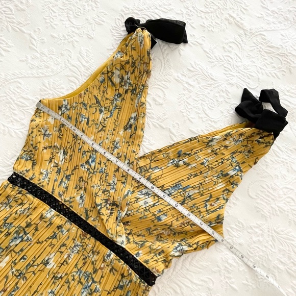 NWOT Lulus Such Sophistication Yellow Floral Print Pleated Maxi Dress Xsmall - Picture 10 of 12